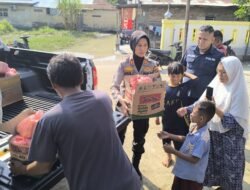 Polsek Tanjung Morawa Salurkan Sembako untuk Warga Terdampak Banjir